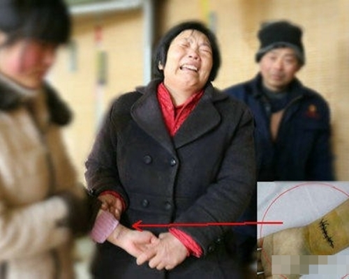 小帆父母傷心欲絕。網圖