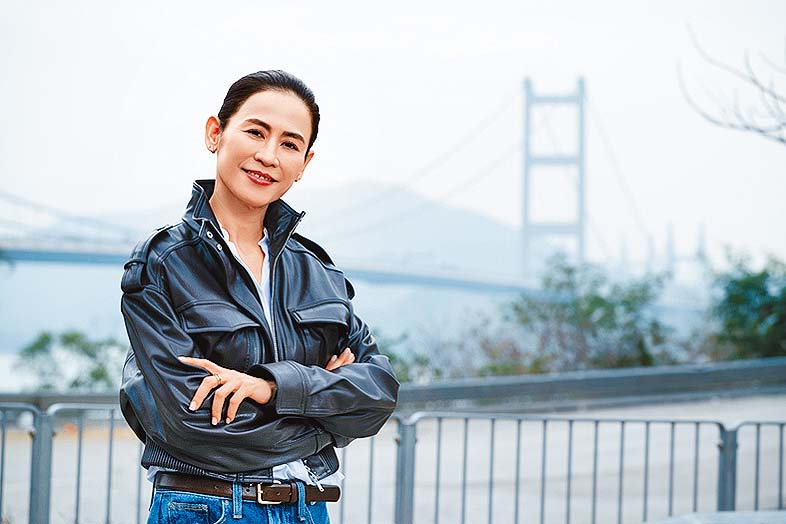 體驗五︰宣萱與大家深入了解香港「世一」級基建大橋項目 體驗五︰宣萱與大家深入了解香港「世一」級基建大橋項目