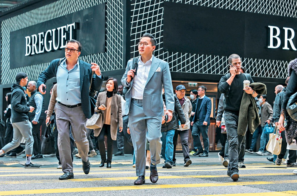 政府輸入人才計劃為香港帶來更多納稅人。
