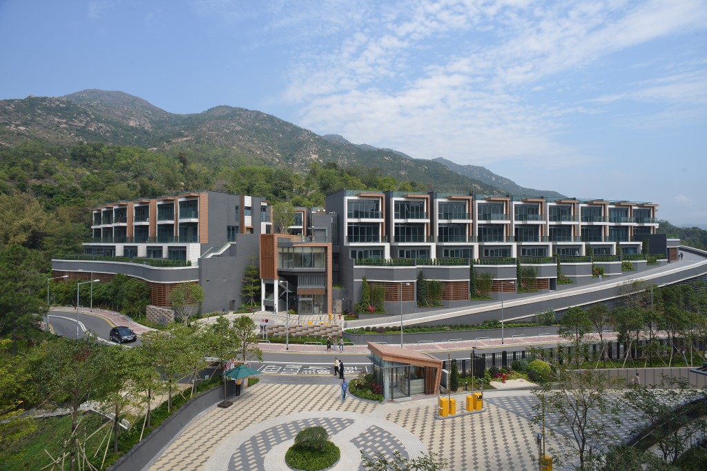 滿名山洋房延長招標期至本年4月底。
