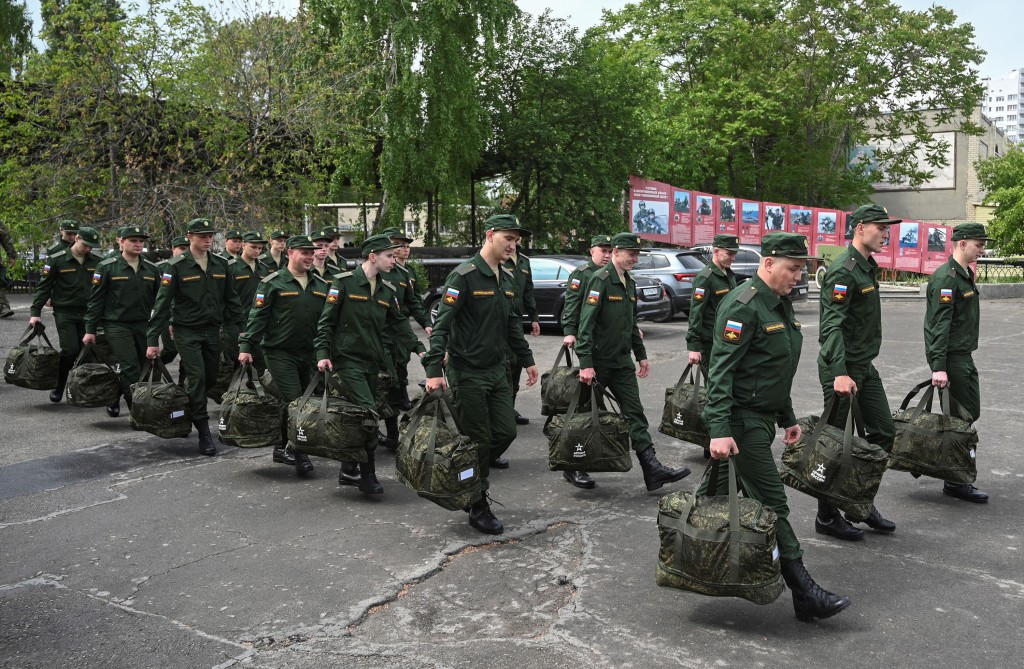 被徵召上戰場的俄軍。美聯社