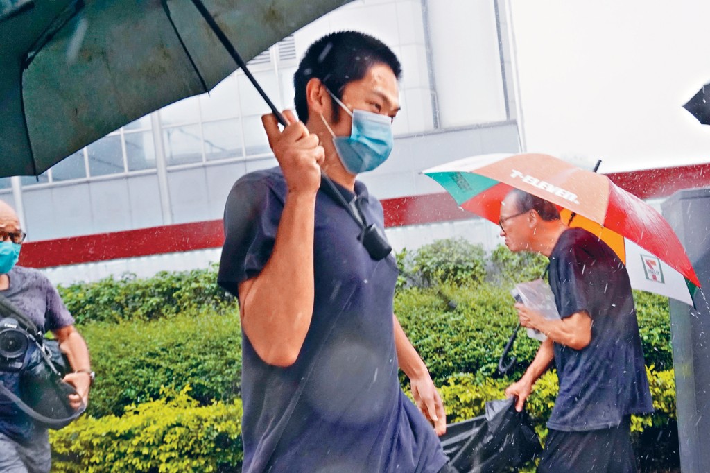 報稱冷氣技工的被告葉子滔離庭。