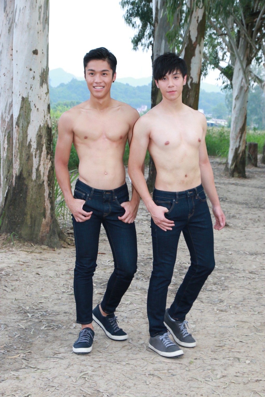 丁子朗（左）以19歲之齡參選港男奪亞軍外，同時獲得「最上鏡先生」及「現場最受歡迎香港先生」。