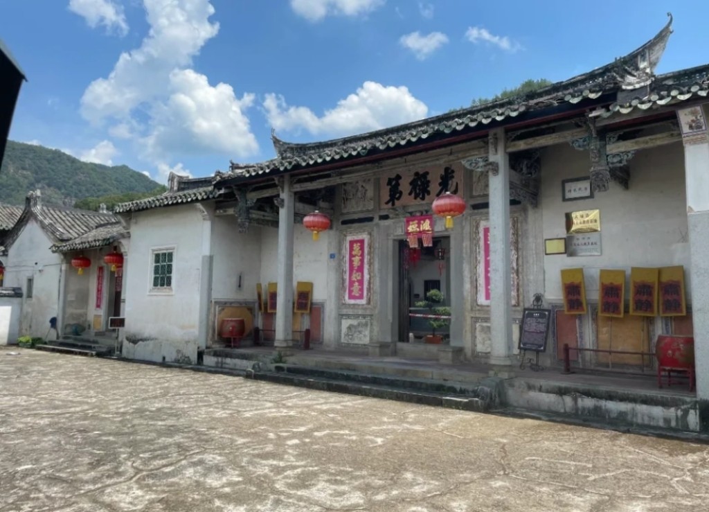 梅州旅遊景點推介2024｜5. 張弼士故居 張弼士官至光祿大夫（一品大臣），1908年建光祿第，是一座超大型圍龍屋。（圖片來源：小紅書@學生）