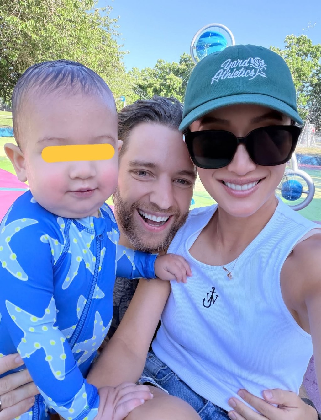 謝婷婷只公開另一半Mathew，而兒子Brooklyn Milne大部份時候會遮樣。