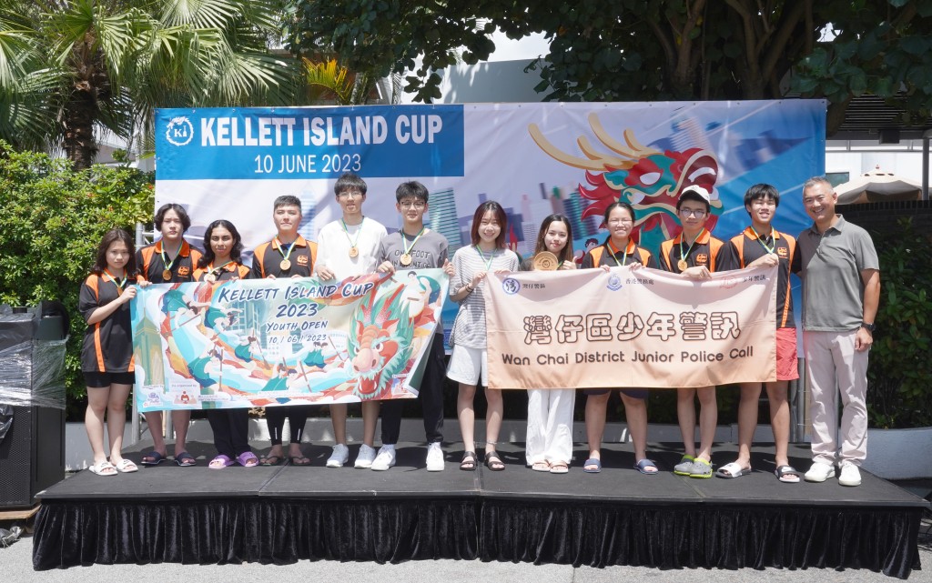 「湾仔区少年警讯队」夺「吉列岛杯龙舟赛」青少年公开组别季军。 公关图片