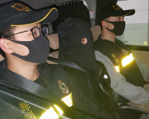 警方拘捕男子