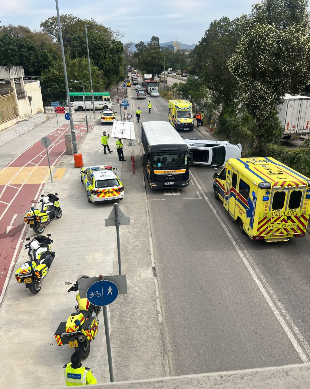 fb馬路的事 (即時交通資訊台)圖片
