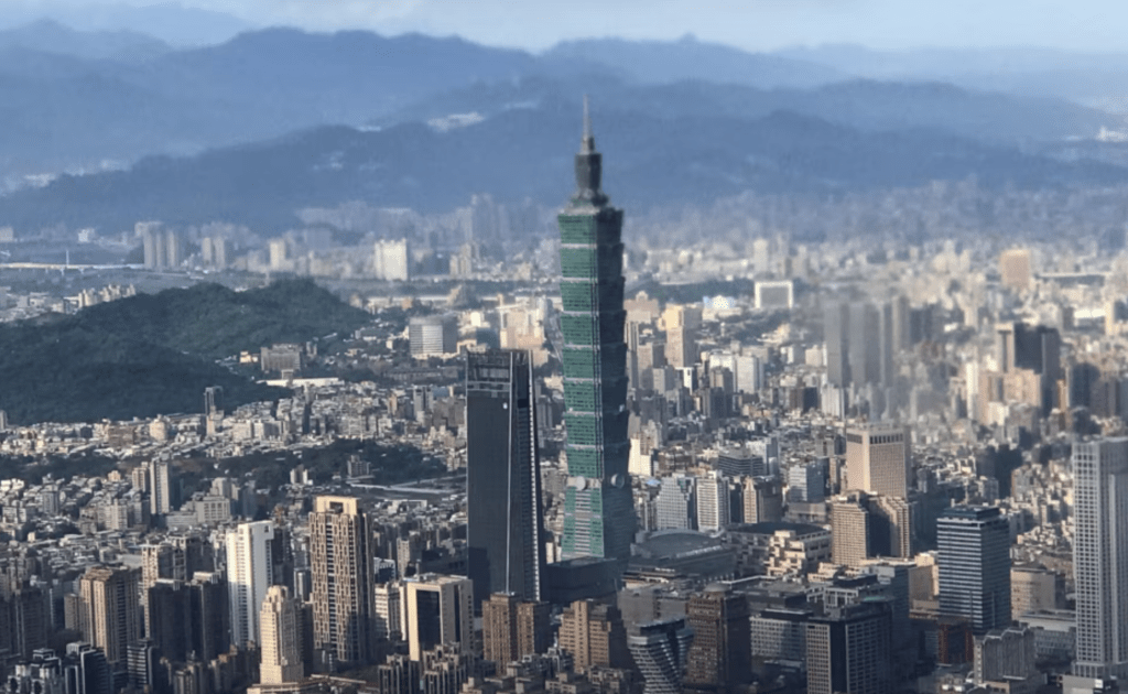 一名香港公務員據報赴台旅遊時被查出有台灣籍,遭起訴逃避兵役。路透社 一名香港公務員據報赴台旅遊時被查出有台灣籍,遭起訴逃避兵役。路透社