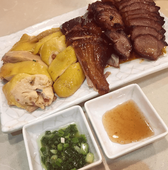 「鬆軟肉嫩，肥瘦均勻，蜜汁味出眾」、「香脆的燶邊，肉質偏爽彈」（圖片來源：Facebook）