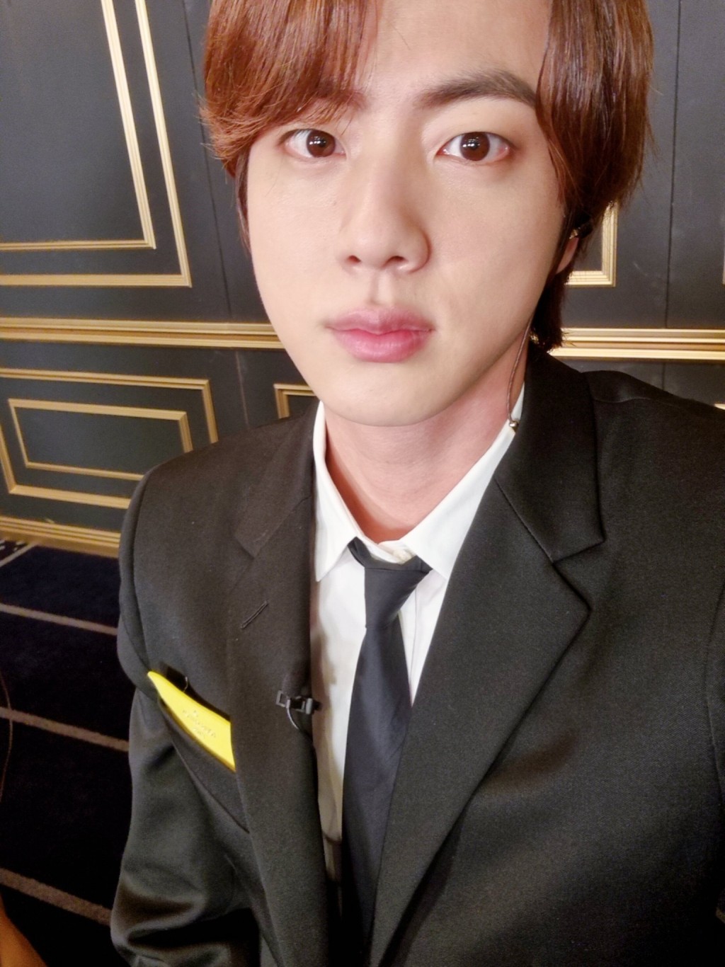 有指BTS年紀最大的成員Jin最遲明年年底要服兵役。