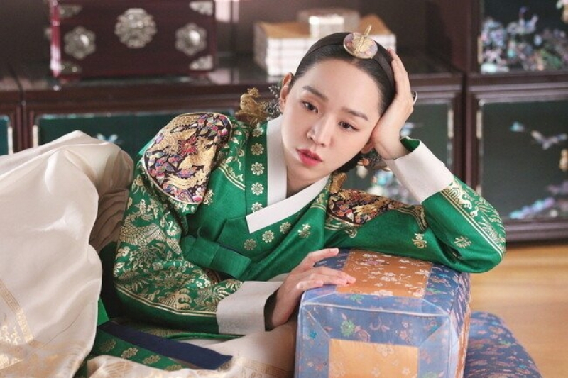《哲仁王后》女主角申惠善以67萬票成為亞軍。