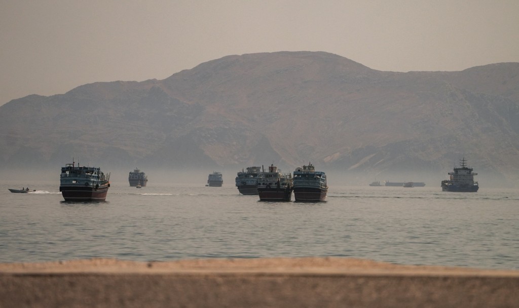 美軍稱周六55艘商船通過霍爾木茲 革命衛隊警告勿進入海峽。路透社