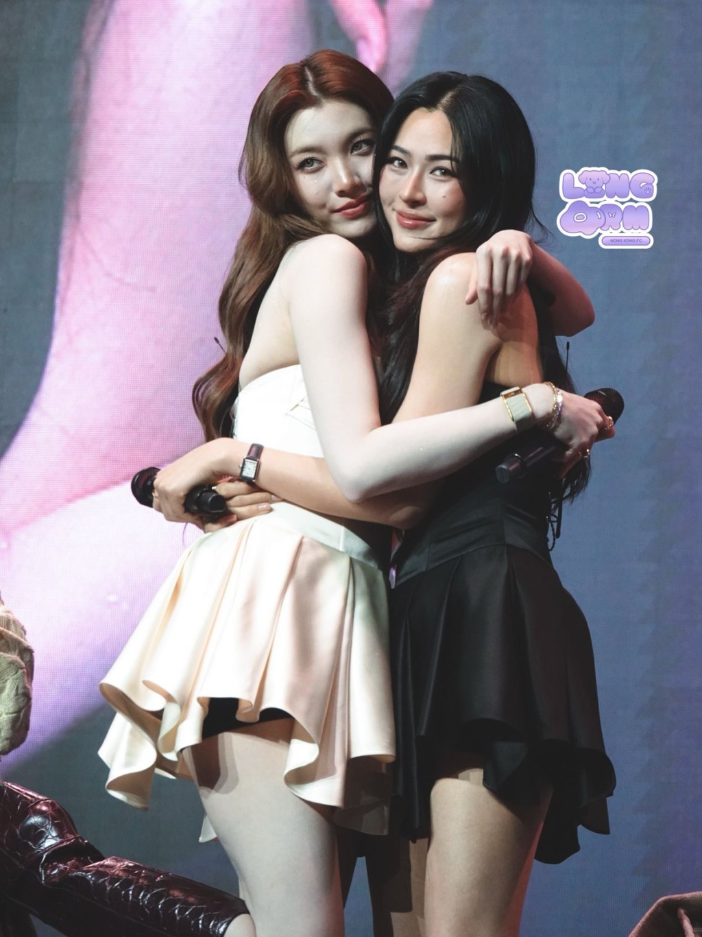 LingOrm唱歌外，又大玩遊戲。