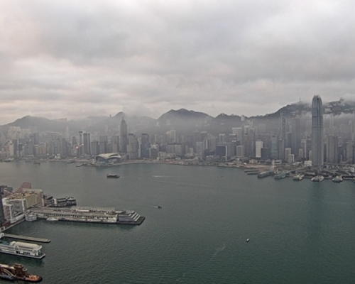 預測今日局部地區有驟雨。天文台圖片
