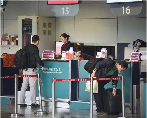 經搶修後九龍站預辦登機現已局部恢復運作。資料圖片