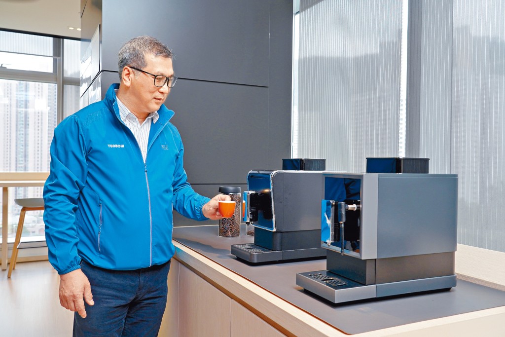 登輝集團生產的第三代自動咖啡機佔有很高的市場份額。