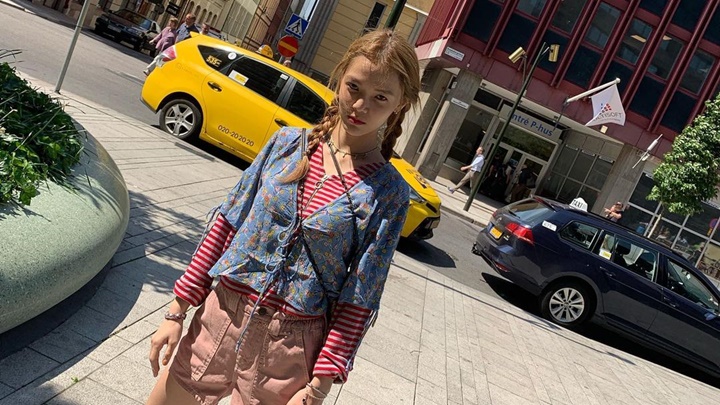 智珉疑正身在倫敦。 智珉疑正身在倫敦。