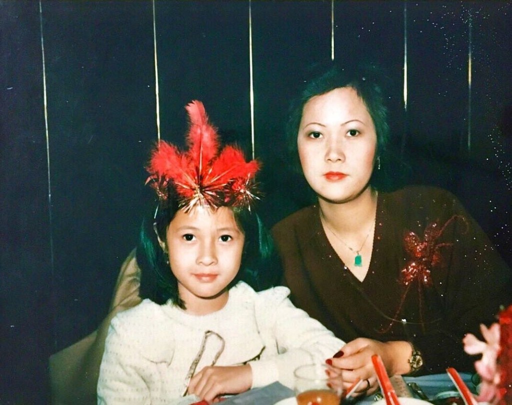 陳穎妍從小已似母親。