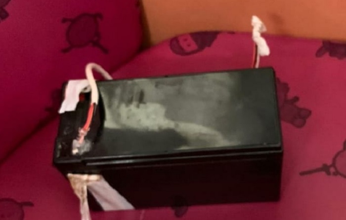 九巴發現可疑黑盒。讀者陳先生提供圖片