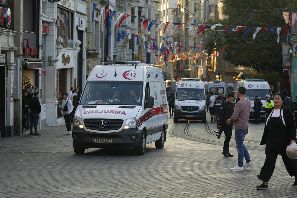 土耳其伊斯坦堡市中心一條主要購物街發生爆炸。AP圖片