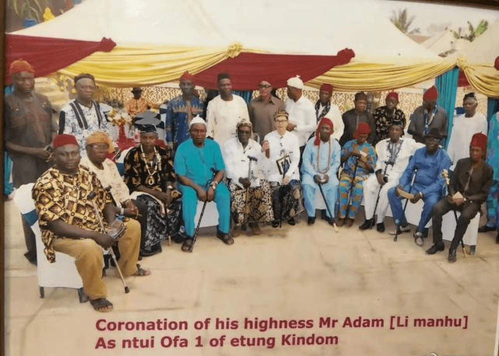 2018年，李滿虎成為尼日利亞酋長，稱號「幸運酋長一世」。