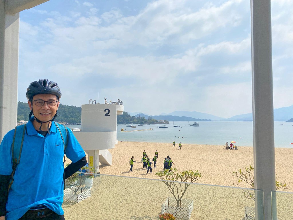 聶德權於Facebook發文,指相約舊同事單車遊。聶德權Facebook圖片