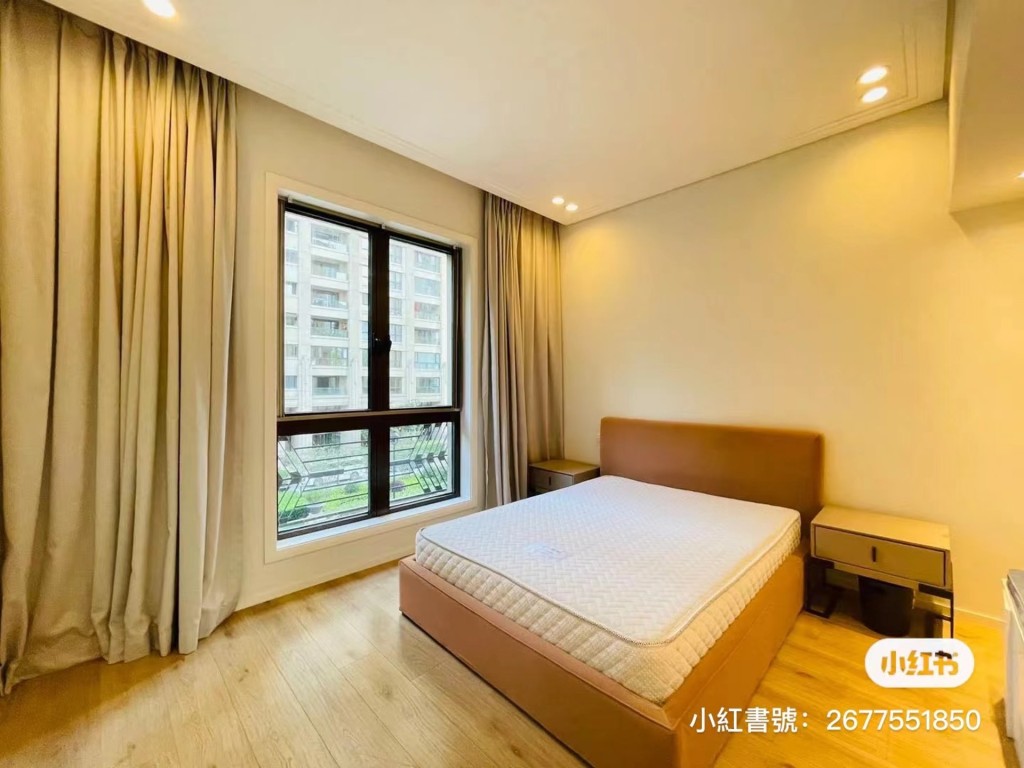 早前有地产经纪在网上放租蔡少芬租住的上海豪宅。