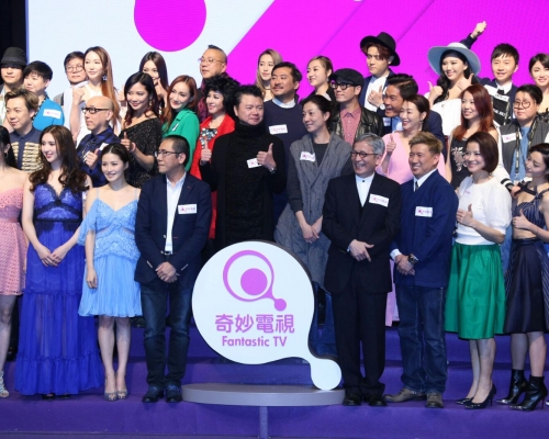 過百藝人撐場,對奇妙電視開台有信心。