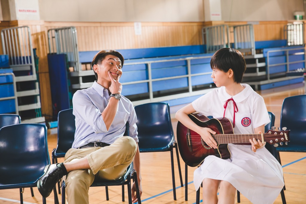 《熱唱吧》Endy演非常音樂老師「張智仁」,跟陳慧敏飾演的學生擦出不少火花。
