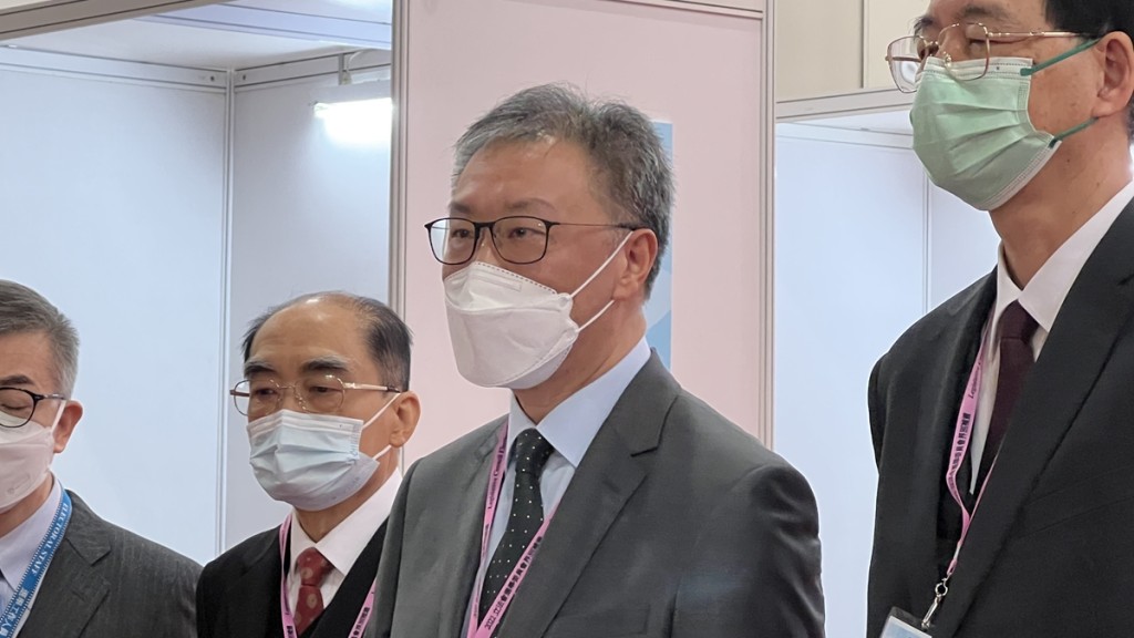 陸啟康預料今次點票所花時間，會和上次立法會選舉相若。郭詠欣攝
