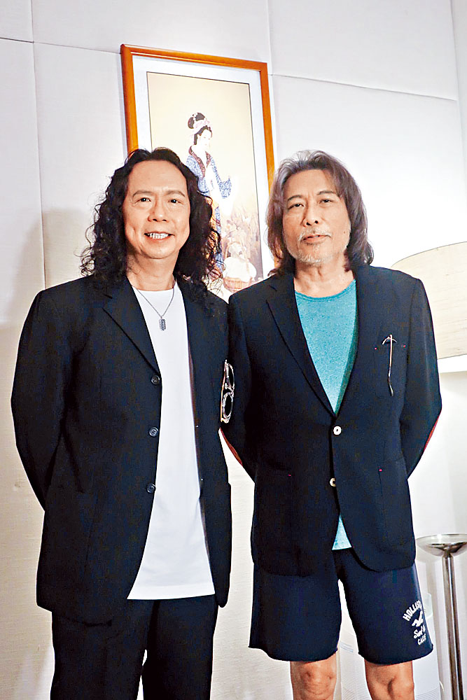 Joey Tang和Danny Summer預告在音樂會演場掛上LED屏幕，大玩太空效果。