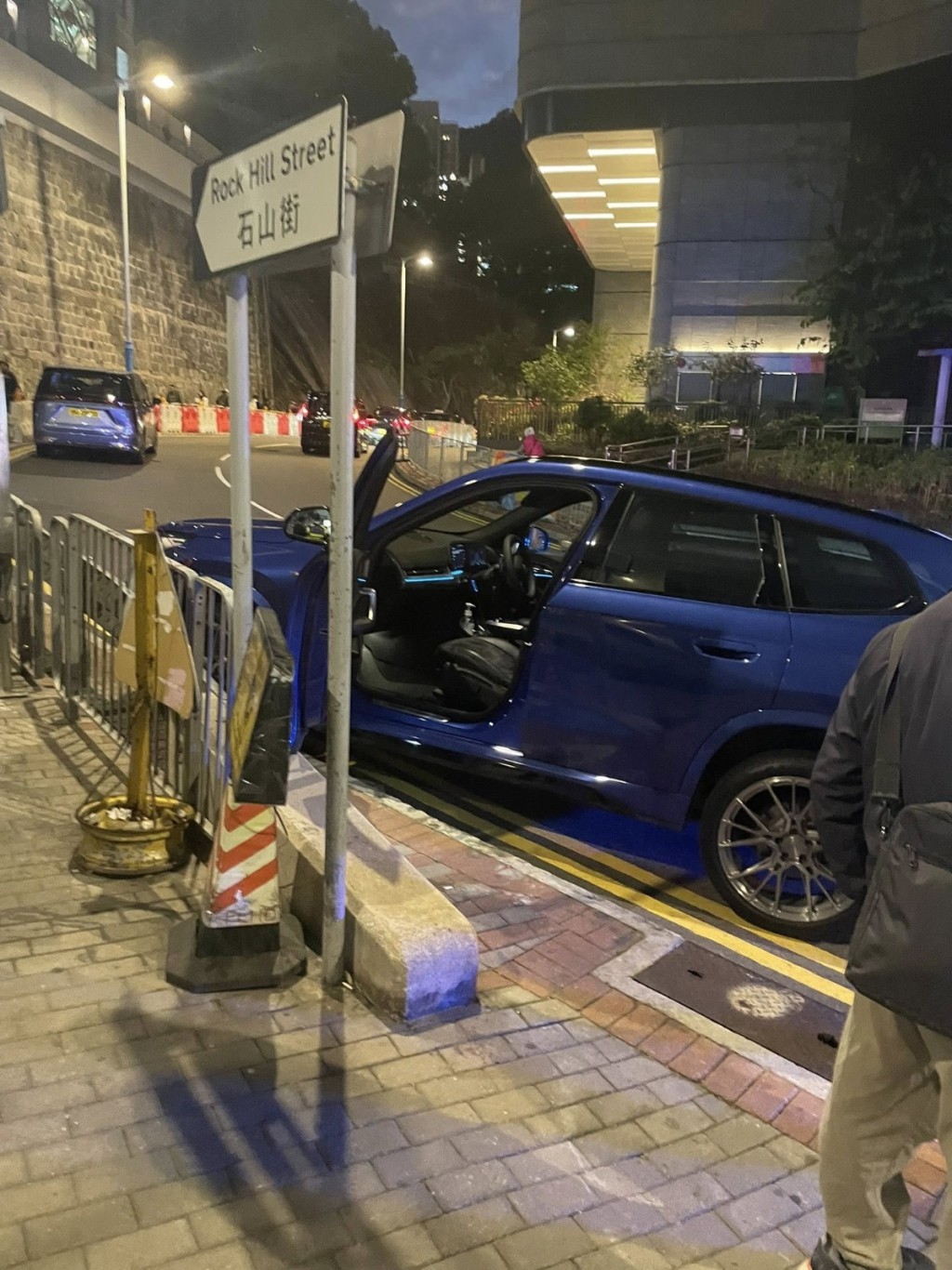 現場為石山街與山市街交界。FB：Sam Kwok@西環變幻時