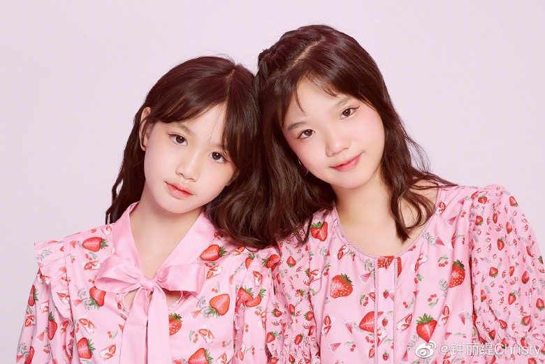 兩姊妹各有各美。