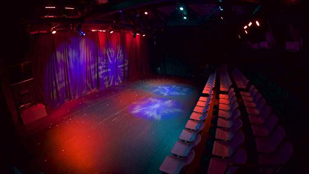 学校设有黑盒剧场。(图片来源:天主教郭得胜中学校园校网) 学校设有黑盒剧场。(图片来源:天主教郭得胜中学校园校网)