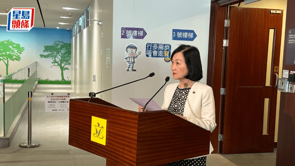 行會召集人、新民黨立法會議員葉劉淑儀在立法會見記者時表示，今午與日本駐港總領事岡田健一會面。何嘉敏攝