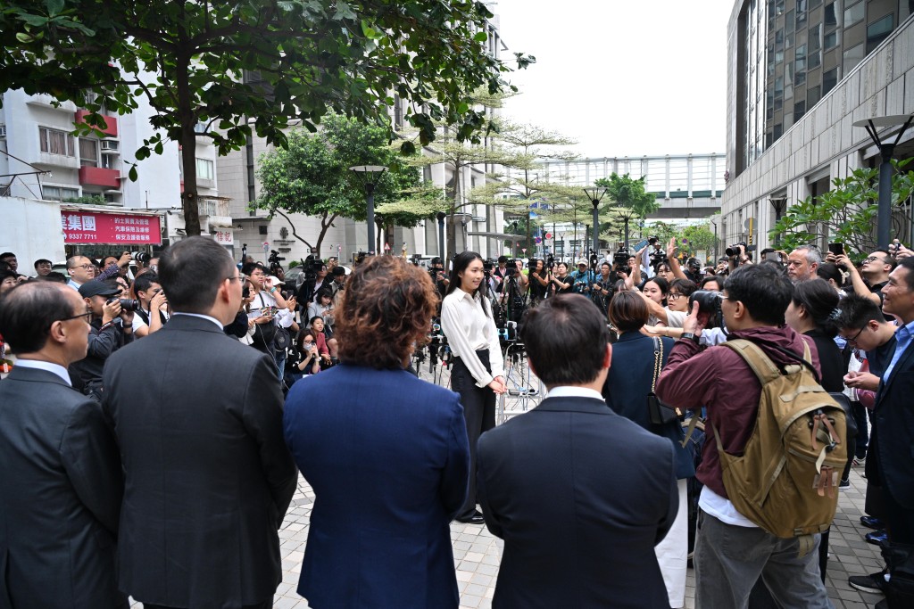 江旻憓宣布參選立法會。 江旻憓宣布參選立法會。