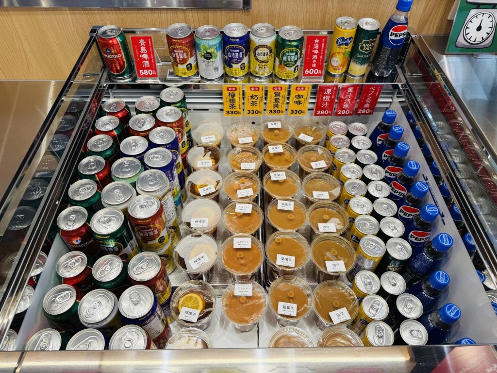 餐廳保留港式風味，供應港式奶茶、咖啡、檸檬茶等飲品。（kichinavi@Threads）