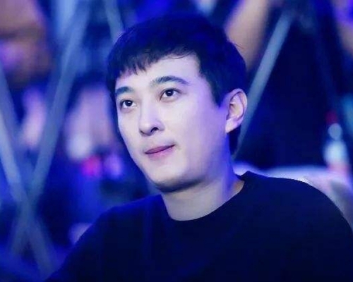 王思聰名下所有房產、私家車及銀行存款等,一律被查封凍結。(網圖)