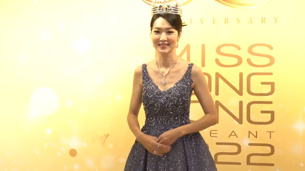 叶翠翠今晚现身香港小姐竞选2022现场。