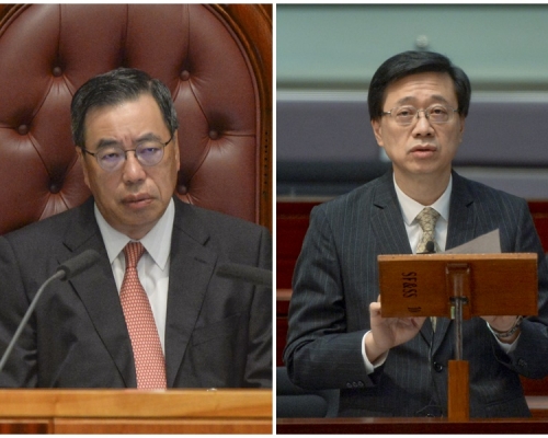 李家超(右)即日去信梁君彥(左)交代政策聲明。資料圖片