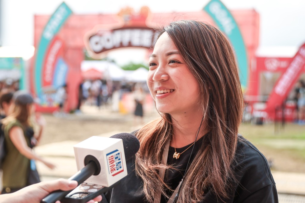 主辦方代表鍾小姐預計今日人流較昨日多一倍。 主辦方代表鍾小姐預計今日人流較昨日多一倍。