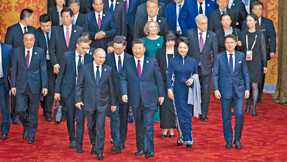 2019年,習近平在北京歡迎出席「一帶一路」高峰論壇的各國政要。