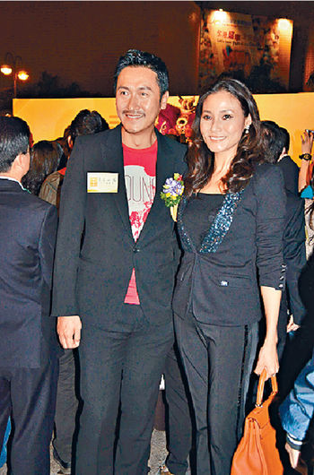 ■馬德鐘連同老婆亮相開幕活動。