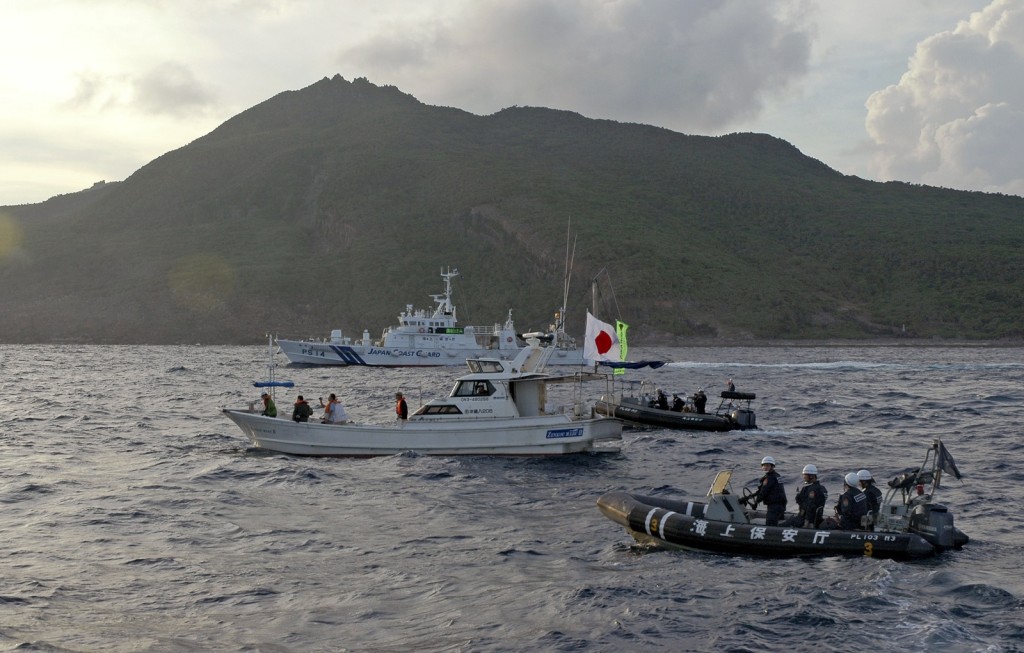 趙立堅指日本右翼漁船一再非法侵入釣魚島領海活動。AP資料圖片