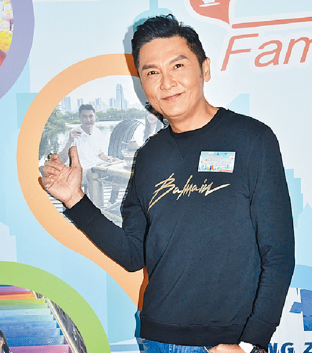 ■關禮傑與女兒關楓韾到惠州拍攝。 ■關禮傑與女兒關楓韾到惠州拍攝。