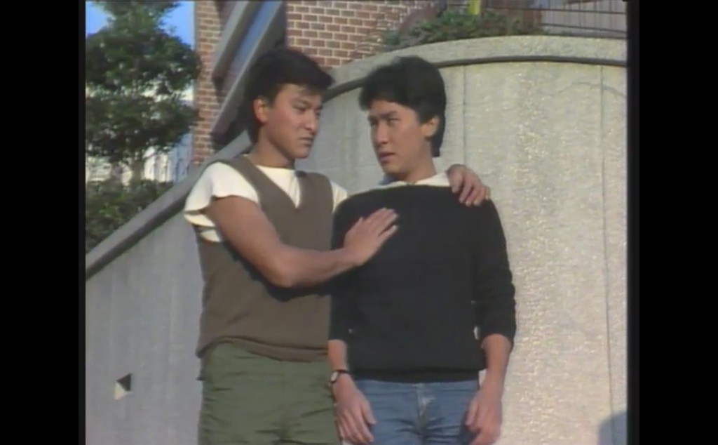 刘德华（左）1980年报读TVB第10期无綫电视艺员训练班而入行。