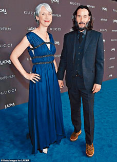 奇洛上周六拖藝術家女友Alexandra出席公開活動，是他出道以來首次。