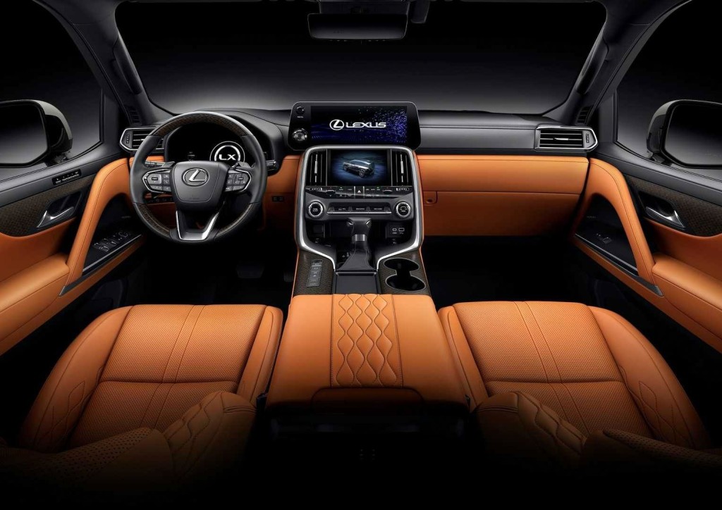 車廂陳設豪邁舒適，並備12.3吋及7吋輕觸式屏幕組合。