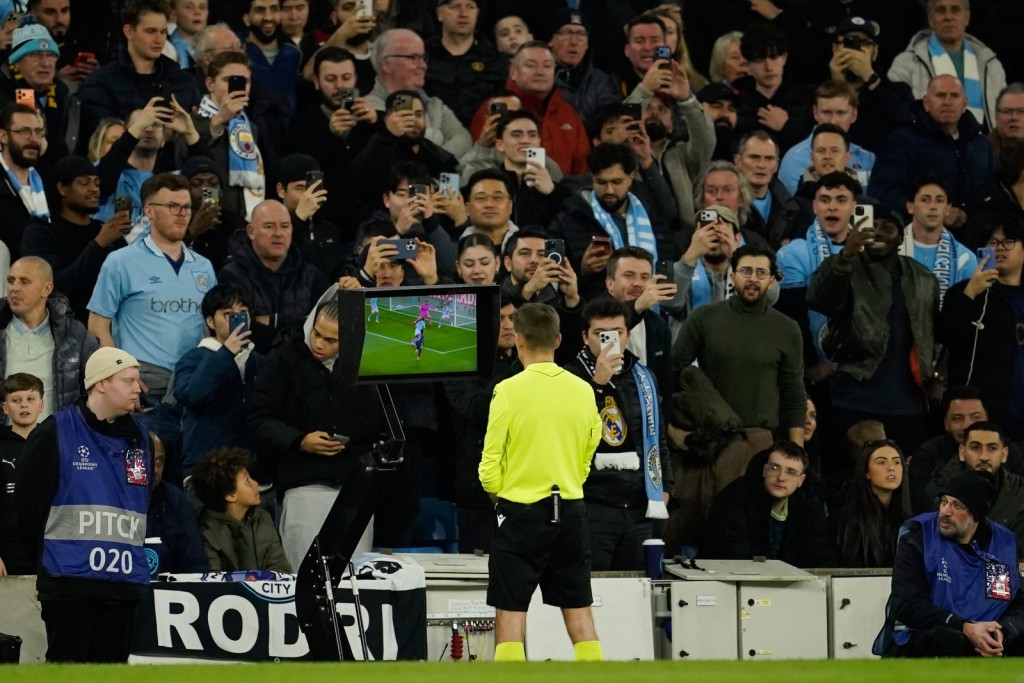 逾75%英超球迷反對VAR。美聯社